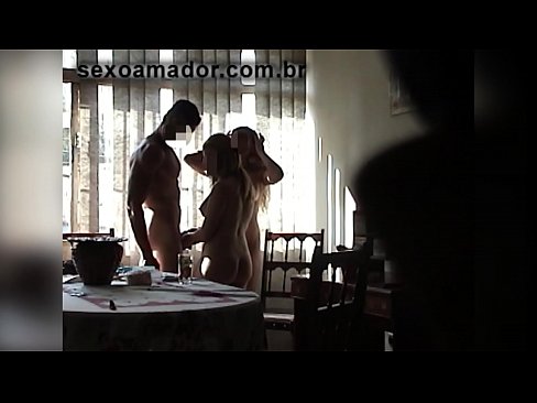 ❤️ Amigos sexuais convidam um homem gigante e uma ménage à trois com ele ❤ Porno doméstico em pt-br.pornovore.ru ❤